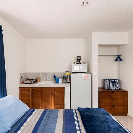 Micro Studio Perfect For Backpackers, Couples, 3 Min Drive To Playa El Nino Cancún Eksteriør billede