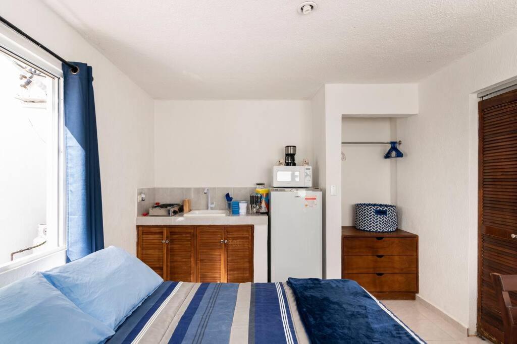Micro Studio Perfect For Backpackers, Couples, 3 Min Drive To Playa El Nino Cancún Eksteriør billede